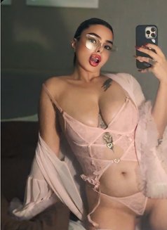 Tina - escort in Dubai Photo 18 of 20