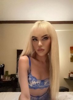 Tina more top hot cum - Transsexual escort in Dubai Photo 12 of 22