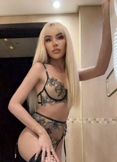 Last 3 day 🇦🇪 - Transsexual escort in Dubai Photo 15 of 22