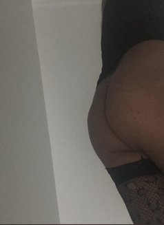 Tina - Male escort in Dubai Photo 3 of 6