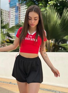 Tina - escort in Singapore Photo 6 of 7