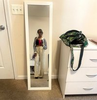 Tina - escort in Kandy