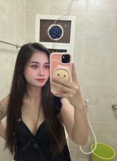 Tina Sohar Outcall or Incall - puta in Al Sohar Photo 2 of 11