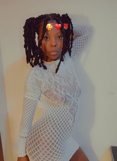 Tina - escort in Riyadh Photo 1 of 6