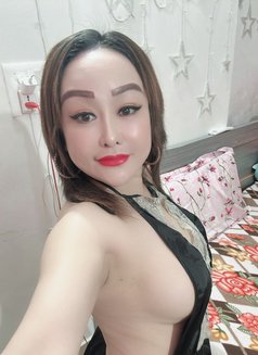 Tina - escort in Gurgaon Photo 7 of 8