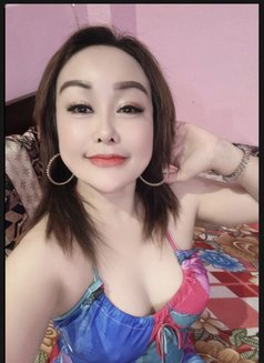 Tina - escort in Gurgaon Photo 1 of 7