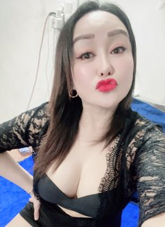 Tina - escort in Gurgaon Photo 11 of 11