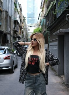 Tina Top good Thai Hard cock - Acompañantes transexual in Bangkok Photo 30 of 30