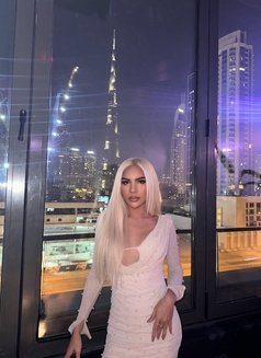 Tina top hot cum - Transsexual escort in Dubai Photo 22 of 28
