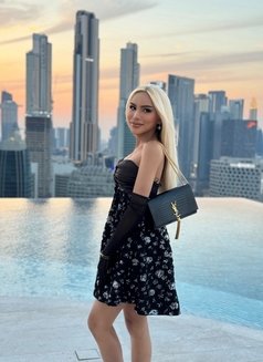 Tina top hot cum - Transsexual escort in Dubai Photo 25 of 30