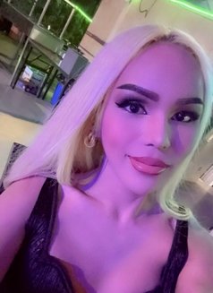 Tina top hot cum - Transsexual escort in Dubai Photo 30 of 30