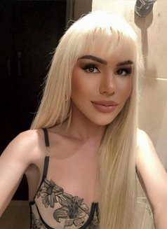 More top hot cum - Transsexual escort in Dubai Photo 10 of 18