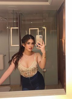Liliana - escort in Al Manama Photo 2 of 7
