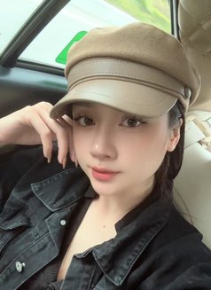 Tina - escort in Dubai Photo 6 of 8