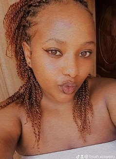 Tinah - masseuse in Nairobi Photo 5 of 8