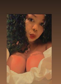 Tinah - escort in Nairobi Photo 1 of 2