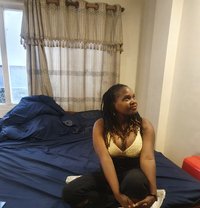 Tinah - escort in Dhaka