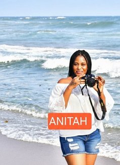 Tinah - escort in Noida Photo 1 of 5