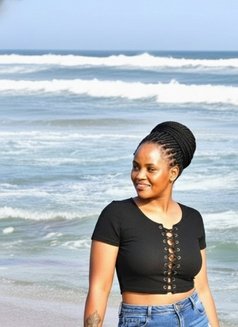 Tinah - escort in Noida Photo 4 of 5