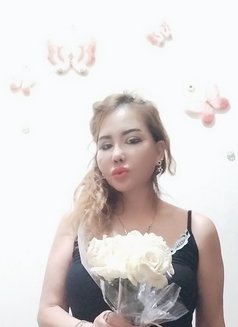 Tinalee - puta in Dubai Photo 1 of 8