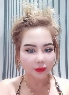 Tinalee - puta in Dubai Photo 4 of 8