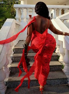 Tinami - escort in Jeddah Photo 2 of 6