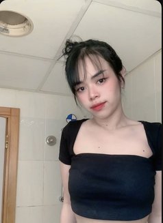 Tinarinthon - masseuse in Dubai Photo 1 of 5