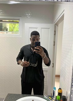 Tinashe Adhonia - Acompañantes masculino in Phuket Photo 6 of 6