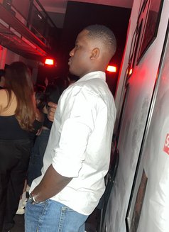 Tinashe Adhonia - Male escort in Phuket Photo 3 of 7