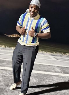 Tinashe Adhonia - Male escort in Phuket Photo 5 of 11