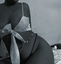 Tinaxha - escort in Nairobi