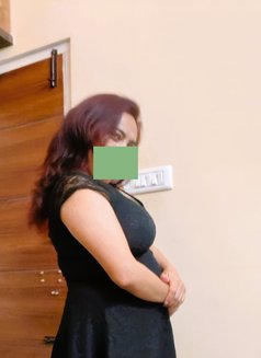 Tincy - escort in Bangalore Photo 5 of 7