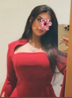Tinder Abu - puta in Abu Dhabi Photo 4 of 7