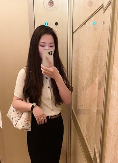 Tingting Zhang - escort in Shanghai Photo 3 of 4