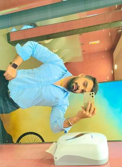 Tinku - Acompañantes masculino in New Delhi Photo 4 of 4