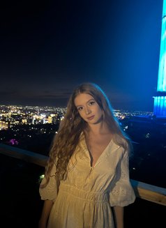 Tinley - escort in Dubai Photo 6 of 8