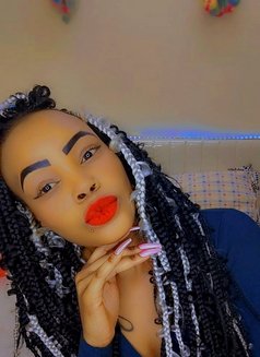 Tinna - escort in Riyadh Photo 2 of 6