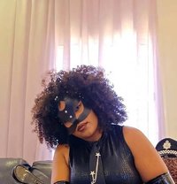 Tinnah - dominatrix in Riyadh