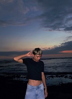 Tiny Benny - Male escort in Bali Photo 1 of 5