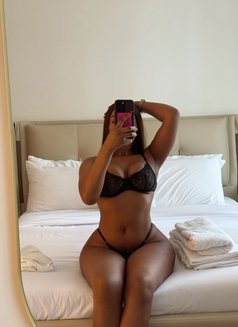 Tisha - escort in Dubai Photo 9 of 20