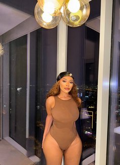 Tisha - escort in Dubai Photo 17 of 20