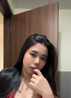 Tisha - puta in Abu Dhabi Photo 2 of 2