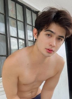 Tisoy Twink - Male escort in Makati City Photo 6 of 7