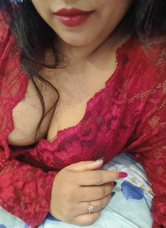 Tithi - escort in Bangalore Photo 6 of 9