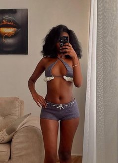 Titi - escort in Hyderabad Photo 3 of 4
