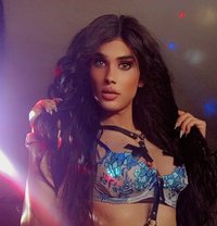 Titi - Transsexual escort agency in Beirut