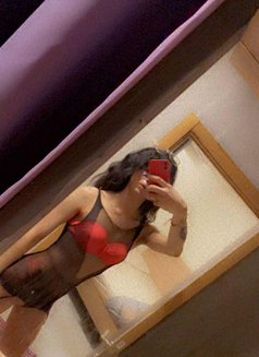 Tia khayrallh - Transsexual escort agency in Beirut Photo 8 of 10