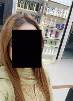 Tiya - escort in Bangalore Photo 3 of 4