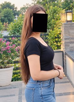 Tiya - escort in Bangalore Photo 4 of 4