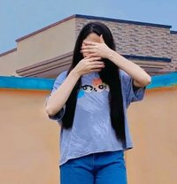 Tiya - puta in Chennai